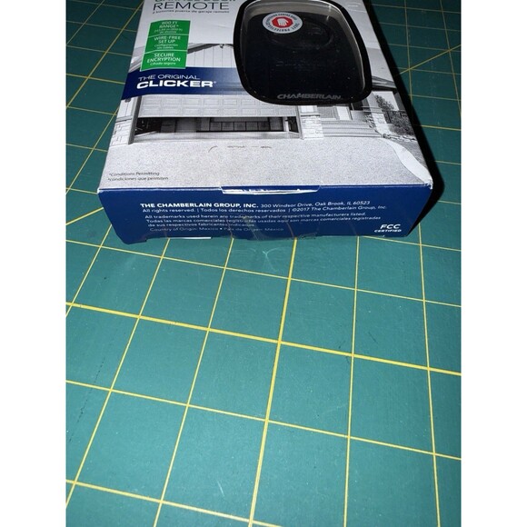 Chamberlain Group Chamberlain Button Garage Door Opener Remote - Picture 6 of 11
